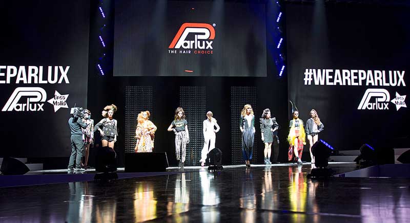 Parlux exhibe sus secadores más emblemáticos en su primer hair fashion show
